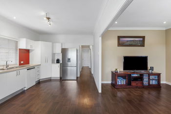 Image 3 for 240 Brighton Rd, Sandgate  QLD  4017