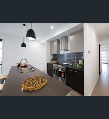 Image 4 for 43 Geoff Wolter Dr, Molendinar  QLD  4214