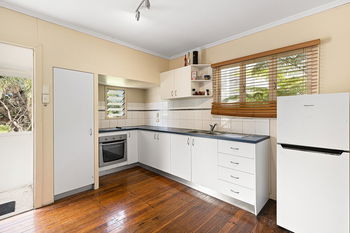 Image 6 for 89 Edmondstone St, Newmarket  QLD  4051