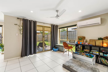 Image 6 for 2 Penelope Pl, Deception Bay  QLD  4508