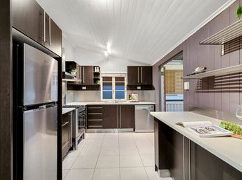 Image 3 for 40 Moreton Ave, Wynnum  QLD  4178