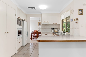 Image 3 for 11 Carolyn Pl, Ferny Grove  QLD  4055