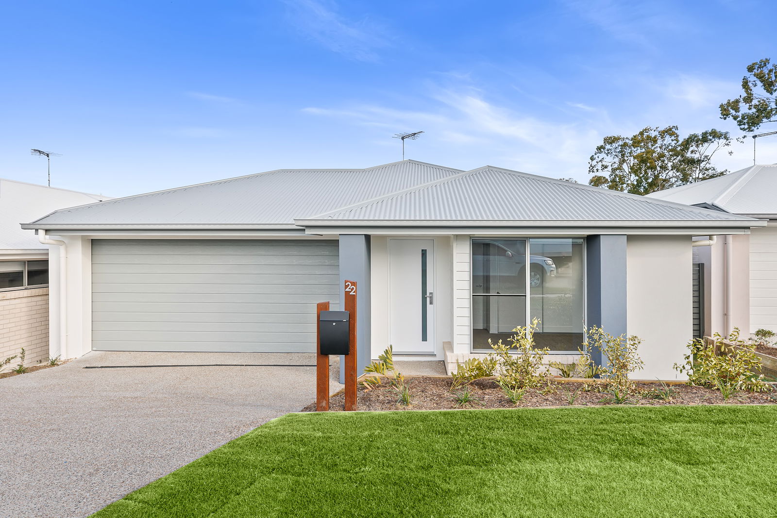 Main listing image for 22 Hartnell Dr, Park Ridge  QLD  4125