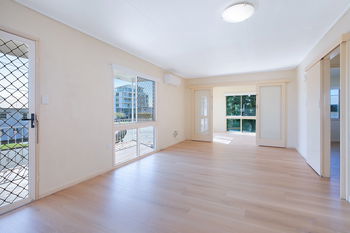 Image 4 for 1/109 Prince Edward Parade, Scarborough  QLD  4020