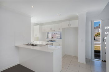 Image 3 for 31/1 Lavender Dr, Griffin  QLD  4503