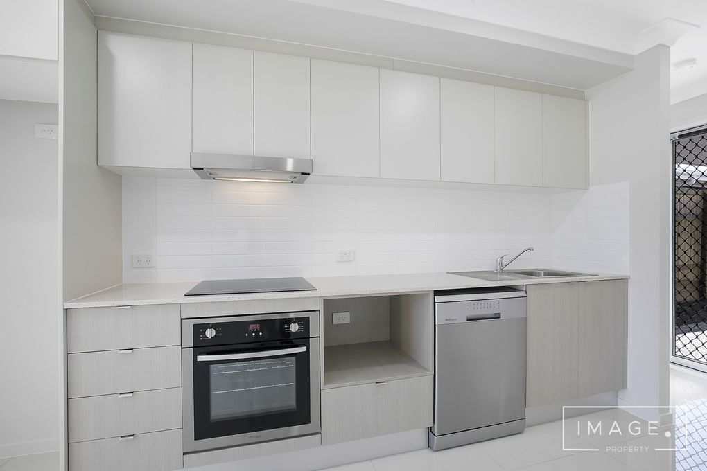 Main listing image for 2/70 Kevin Mulroney Dr, Flinders View  QLD  4305