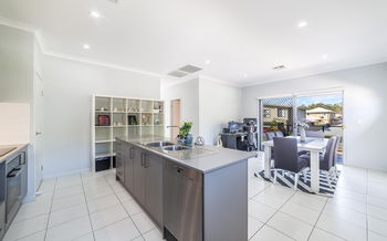 Image 5 for 32 Banya Cres, Springfield Lakes  QLD  4300