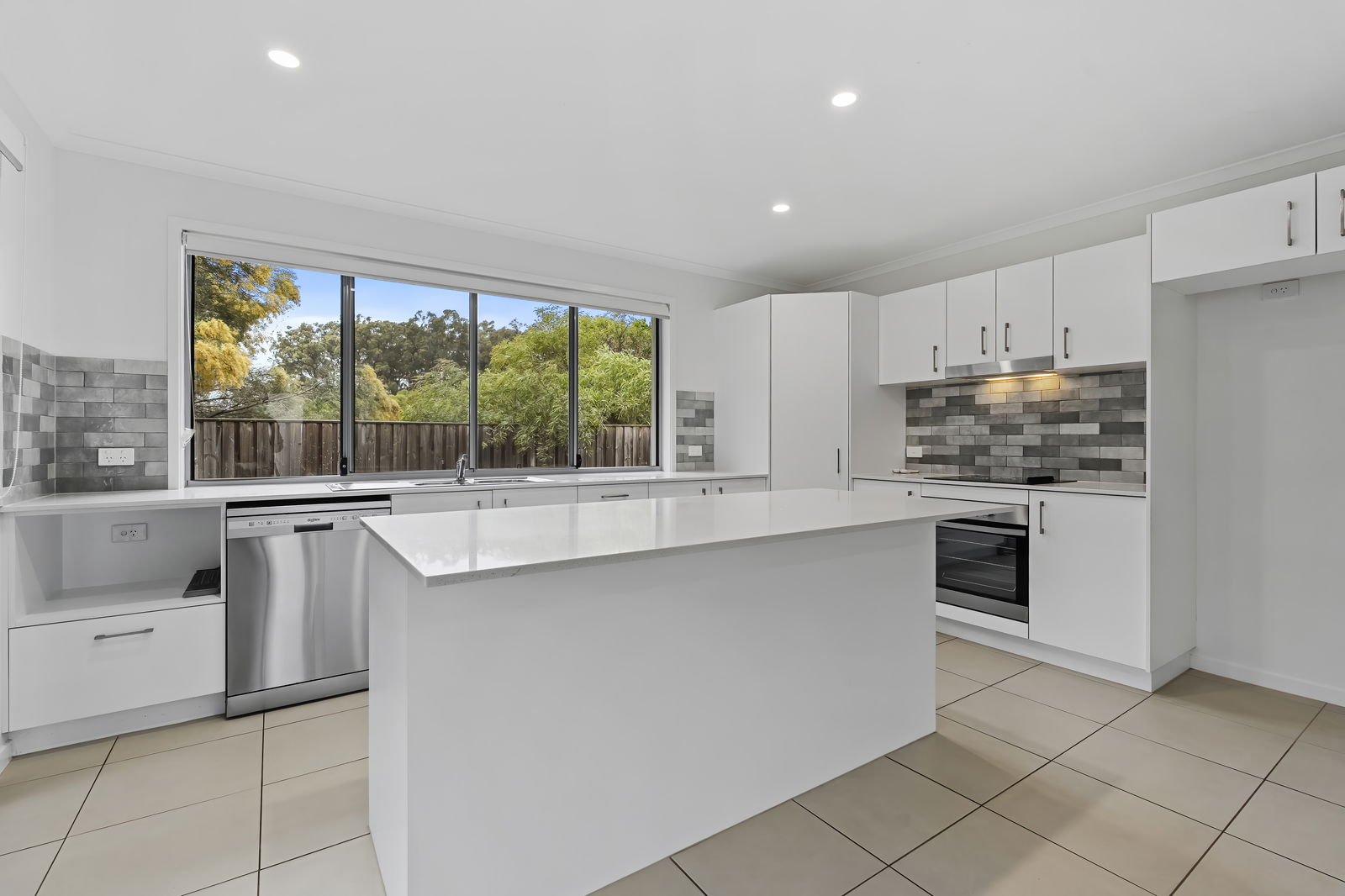 Main listing image for 35 College Court, Little Mountain  QLD  4551