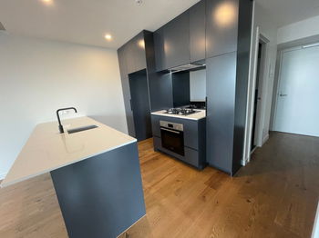 Image 3 for 2402C/6 Joseph Road, Footscray  VIC  3011