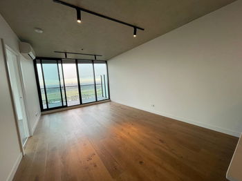 Image 6 for 2402C/6 Joseph Road, Footscray  VIC  3011