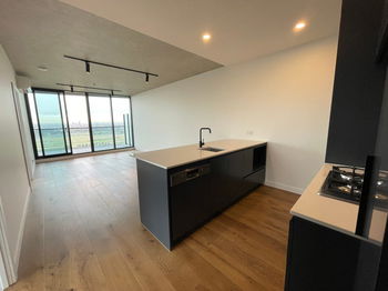 Image 4 for 2402C/6 Joseph Road, Footscray  VIC  3011