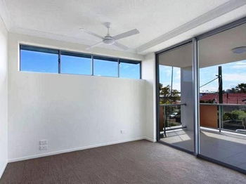 Image 5 for 4/65 Ronald St, Wynnum  QLD  4178