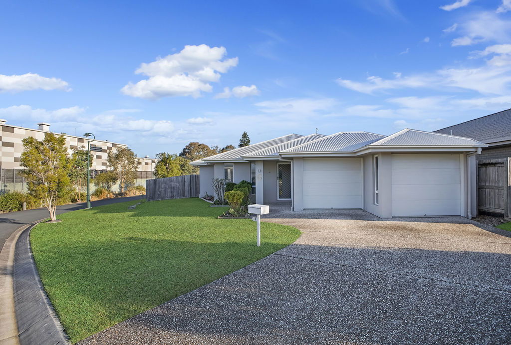 Main listing image for 6 Clancy Ct, Rothwell  QLD  4022