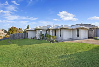 Image 3 for 6 Clancy Ct, Rothwell  QLD  4022