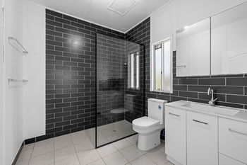 Image 6 for 16 Liverpool St, North Ipswich  QLD  4305