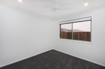 Image 3 for 7 Gardenia Cir, Dakabin  QLD  4503