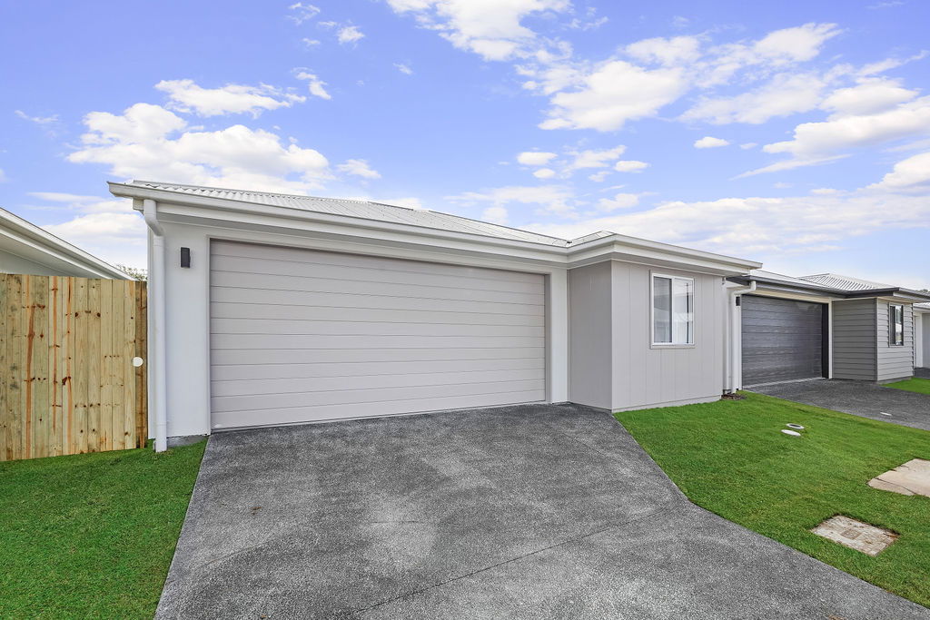 Main listing image for 4/31 Miller Bvd, Lawnton  QLD  4501