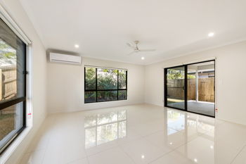 Image 4 for 57 Oak St, Pimpama  QLD  4209