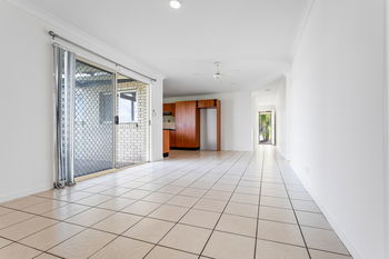 Image 6 for 21 Barculdie Cres, Deception Bay  QLD  4508