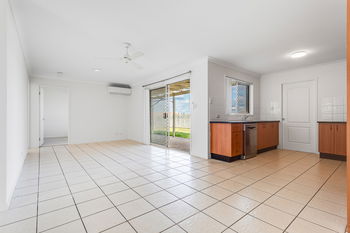 Image 5 for 21 Barculdie Cres, Deception Bay  QLD  4508