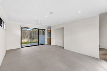 Image 3 for 4/1 Barcoo Dr, Logan Reserve  QLD  4133