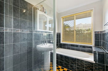 Image 6 for 14 Tipuana Pl, Fitzgibbon  QLD  4018