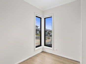 Image 6 for 9 Blackscroft Road, Thornhill Park  VIC  3335