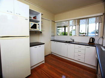 Image 4 for 1 Reedy St, Redcliffe  QLD  4020