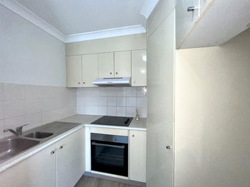 Image 3 for 11/103-105 Frank Street, Labrador  QLD  4215