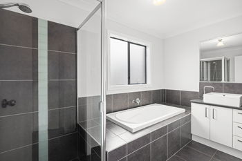 Image 5 for 7 Borrowdale Ct, Brassall  QLD  4305