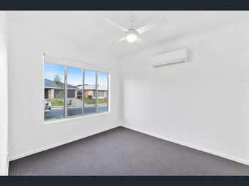 Image 3 for 11B Beat St, Ripley  QLD  4306