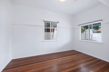 Image 3 for 76 Deans St E, Margate  QLD  4019