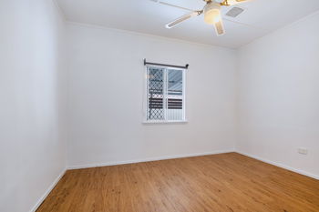 Image 4 for 76 Deans St E, Margate  QLD  4019