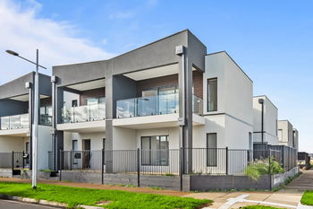 Image 3 for 16 Taurus Ave, Truganina  VIC  3029