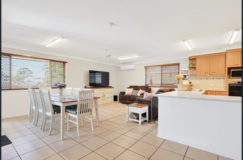 Image 3 for 4 Glenveagh Pl, Kallangur  QLD  4503