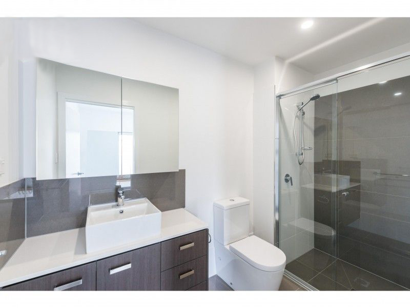 Main listing image for 1/49 Hutchins St, Kedron  QLD  4031