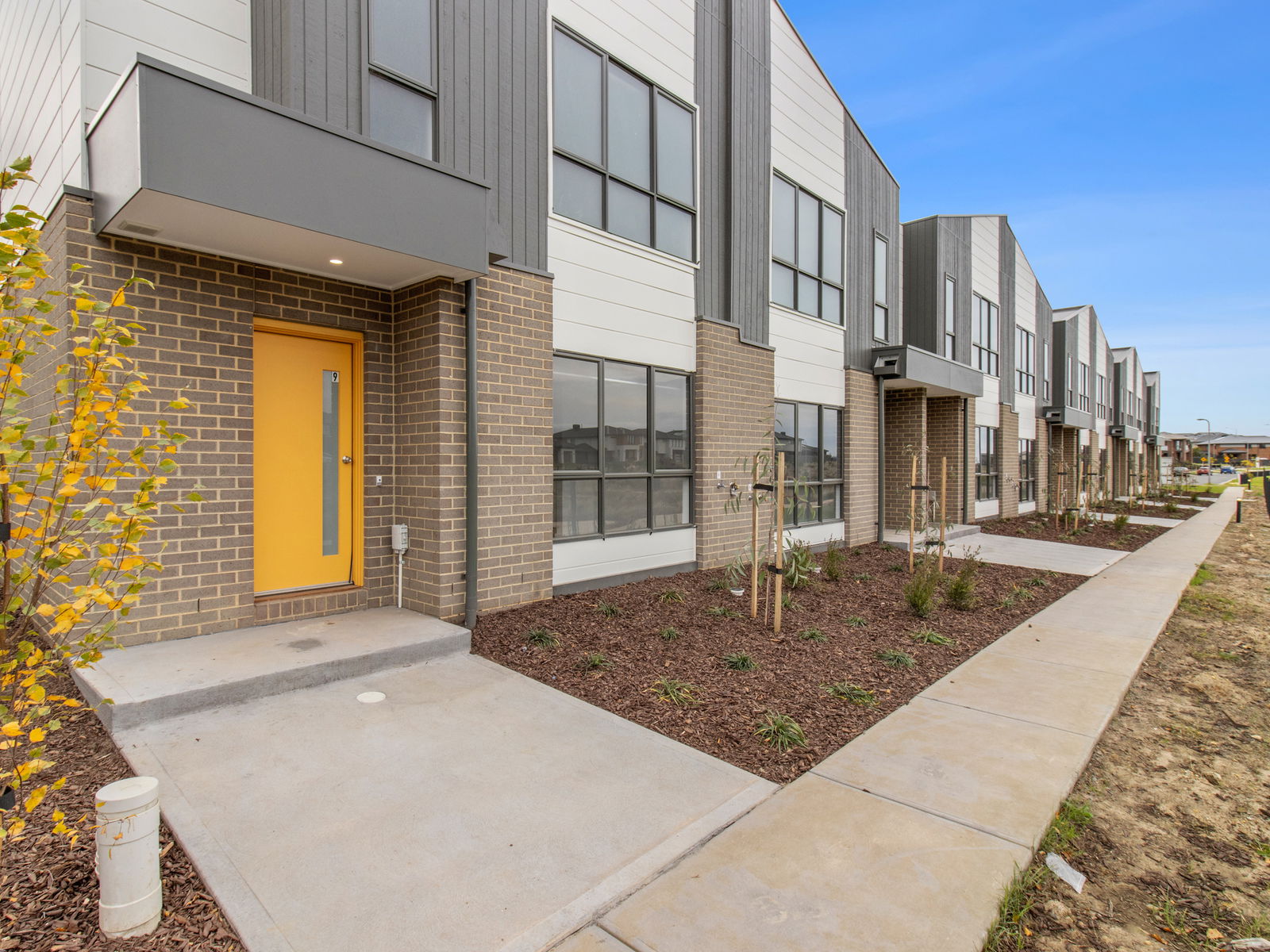 Main listing image for 9 Delosperma Mews, Clyde  VIC  3978