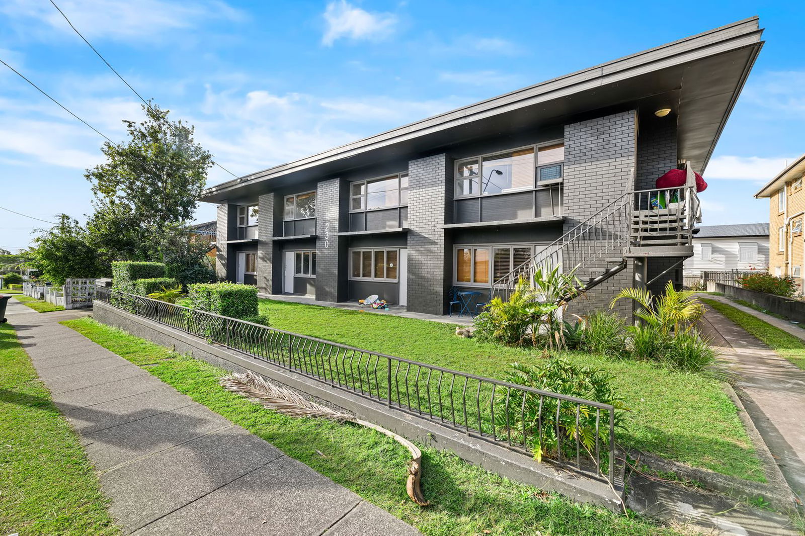 Main listing image for 3/230 Cavendish Rd, Coorparoo  QLD  4151