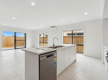 Image 4 for 40 Monakeeba Bvd, Woodstock  VIC  3751