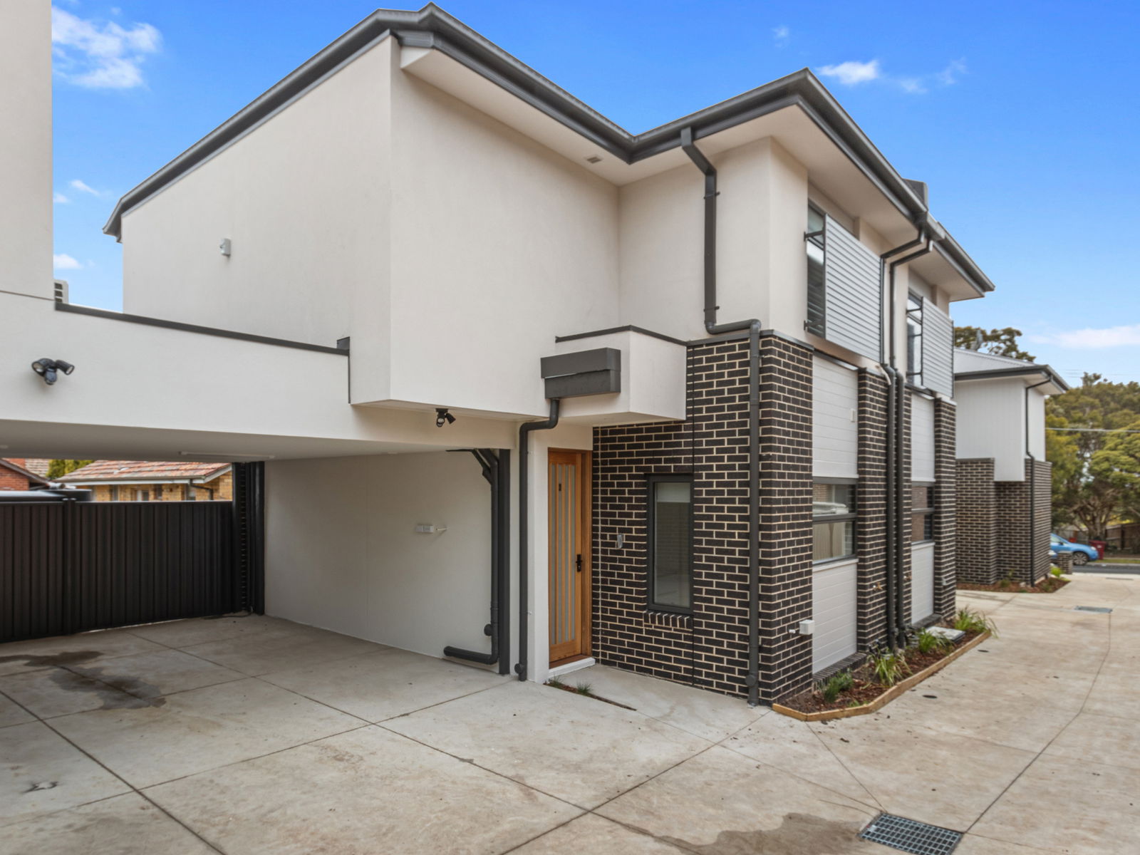 Main listing image for 3/30 Sunset Boulevard, Jacana  VIC  3047
