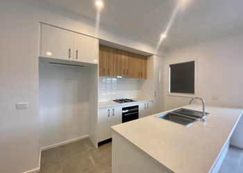 Image 3 for 30 Kobe Cr, Wollert  VIC  3750