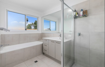 Image 5 for 2 Mackerel St, Mountain Creek  QLD  4557