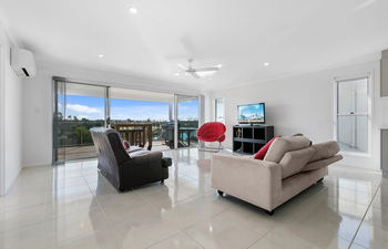 Image 3 for 2 Mackerel St, Mountain Creek  QLD  4557