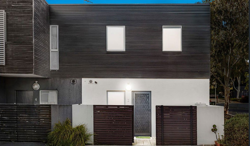 Main listing image for 2 Poinsettia Court, Bundoora  VIC  3083