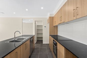 Image 4 for 3 Classical Circuit, Ripley  QLD  4306