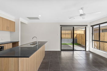 Image 3 for 3 Classical Circuit, Ripley  QLD  4306