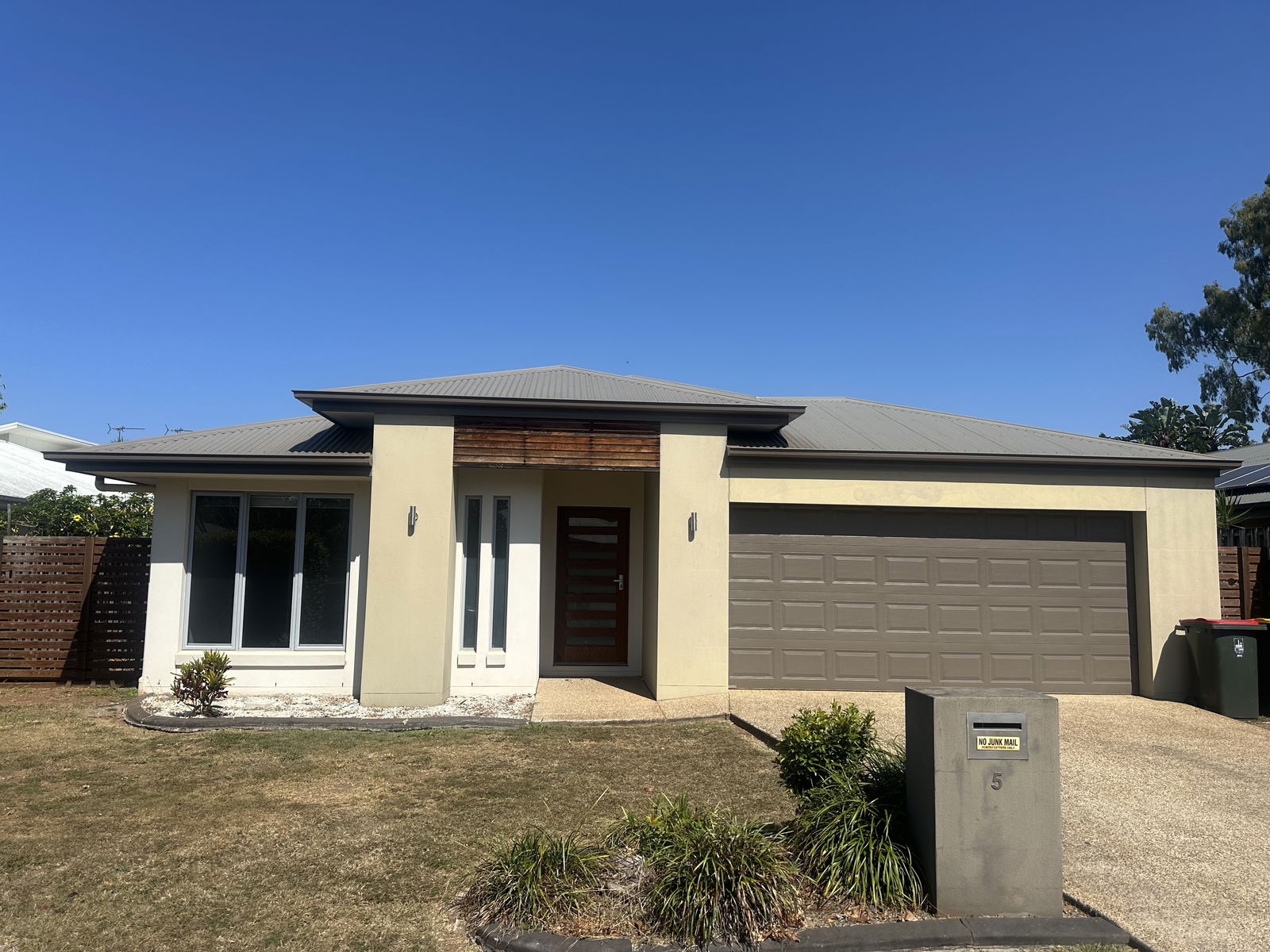 Main listing image for 5 Griffin Pl, Nudgee  QLD  4014