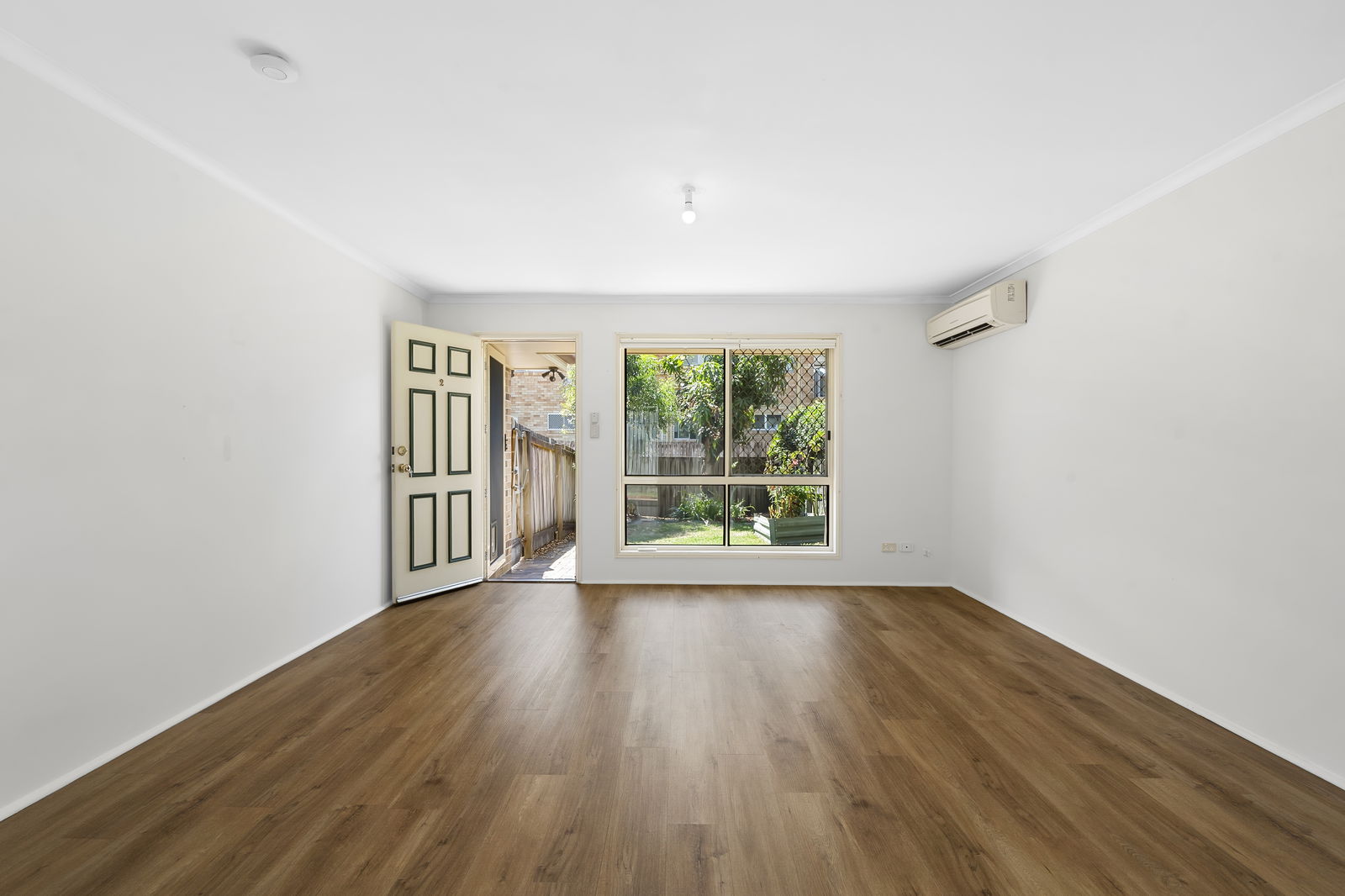 Main listing image for 2/34 Edmondstone St, Newmarket  QLD  4051
