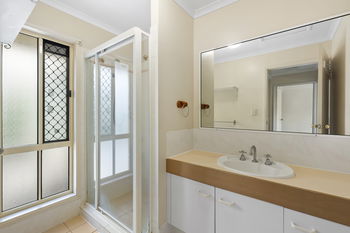 Image 5 for 2/34 Edmondstone St, Newmarket  QLD  4051