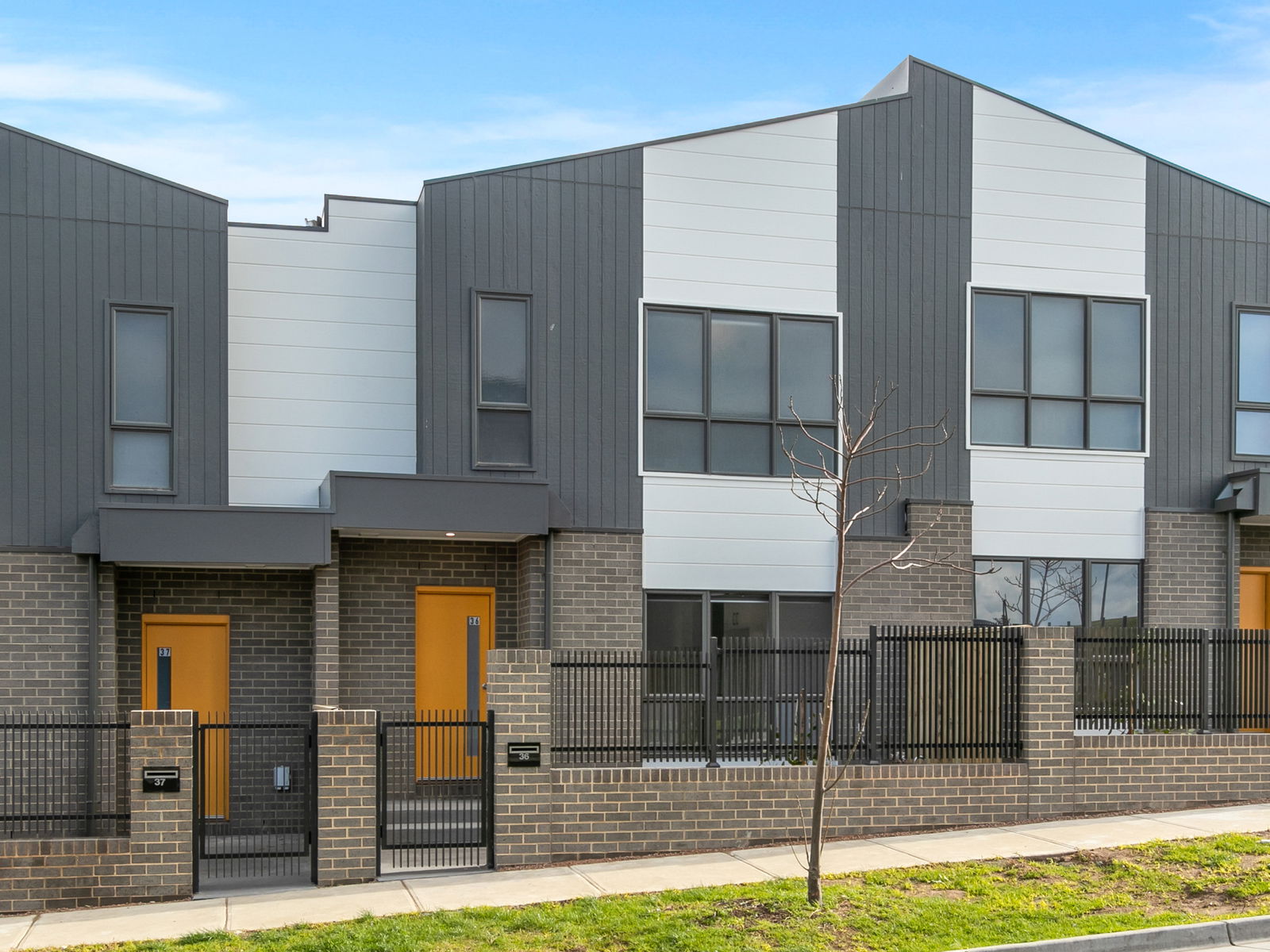 Main listing image for 36 Delosperma Mews, Clyde  VIC  3978